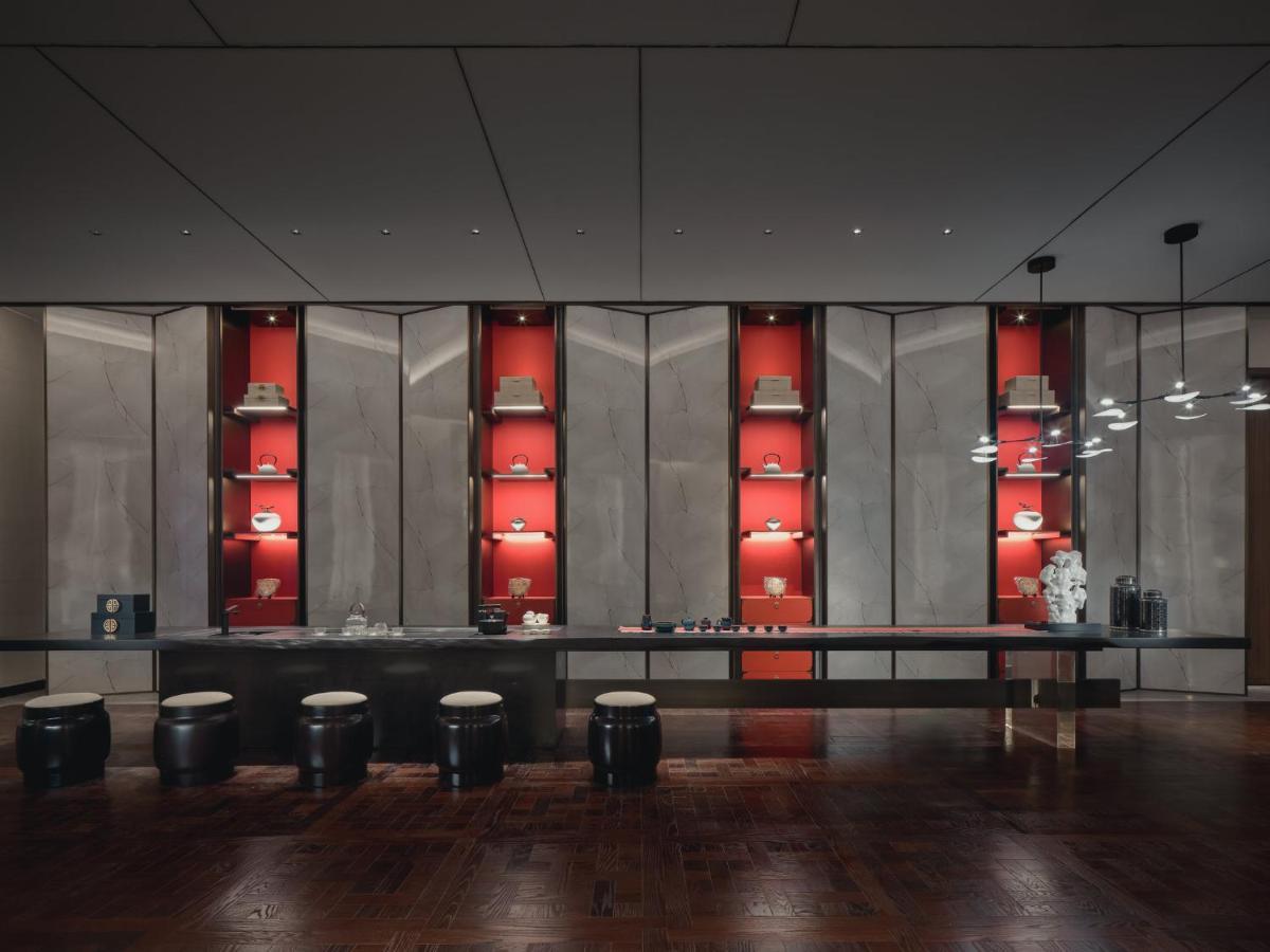 Hualuxe Kunshan Huaqiao By Ihg - F1 Racing Preferred Hotel Exterior photo
