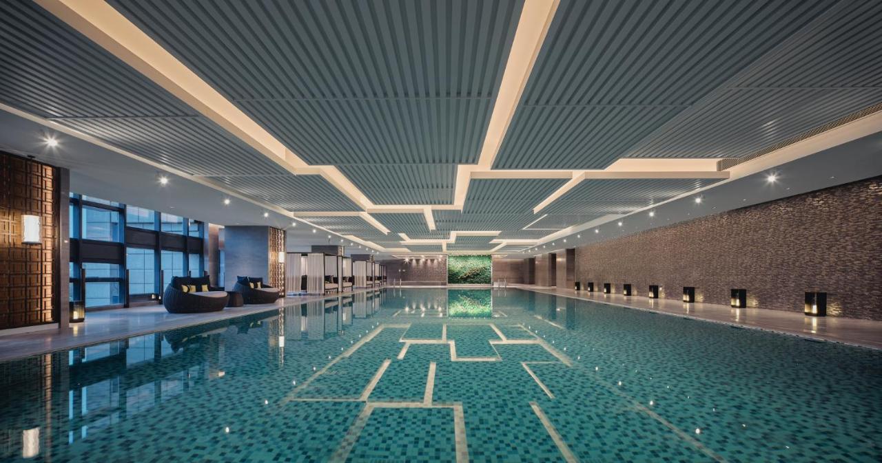 Hualuxe Kunshan Huaqiao By Ihg - F1 Racing Preferred Hotel Exterior photo