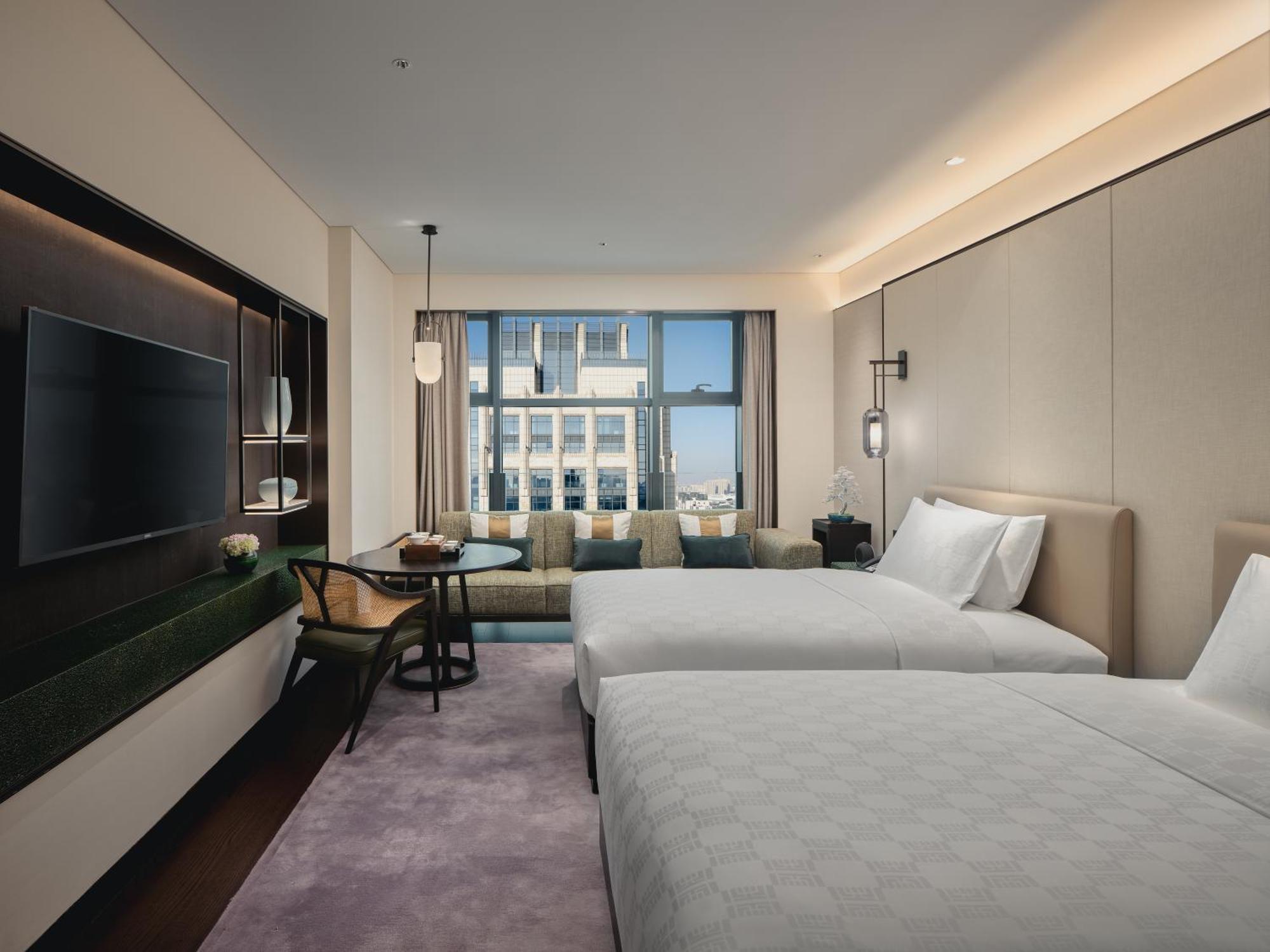 Hualuxe Kunshan Huaqiao By Ihg - F1 Racing Preferred Hotel Exterior photo